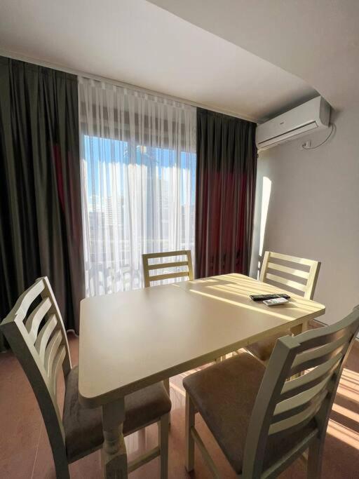 Scanderbeg Square 2Br Apt Tirana Esterno foto