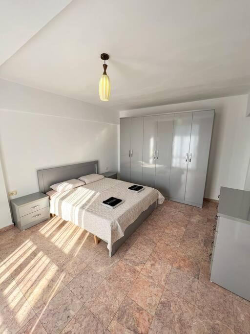 Scanderbeg Square 2Br Apt Tirana Esterno foto